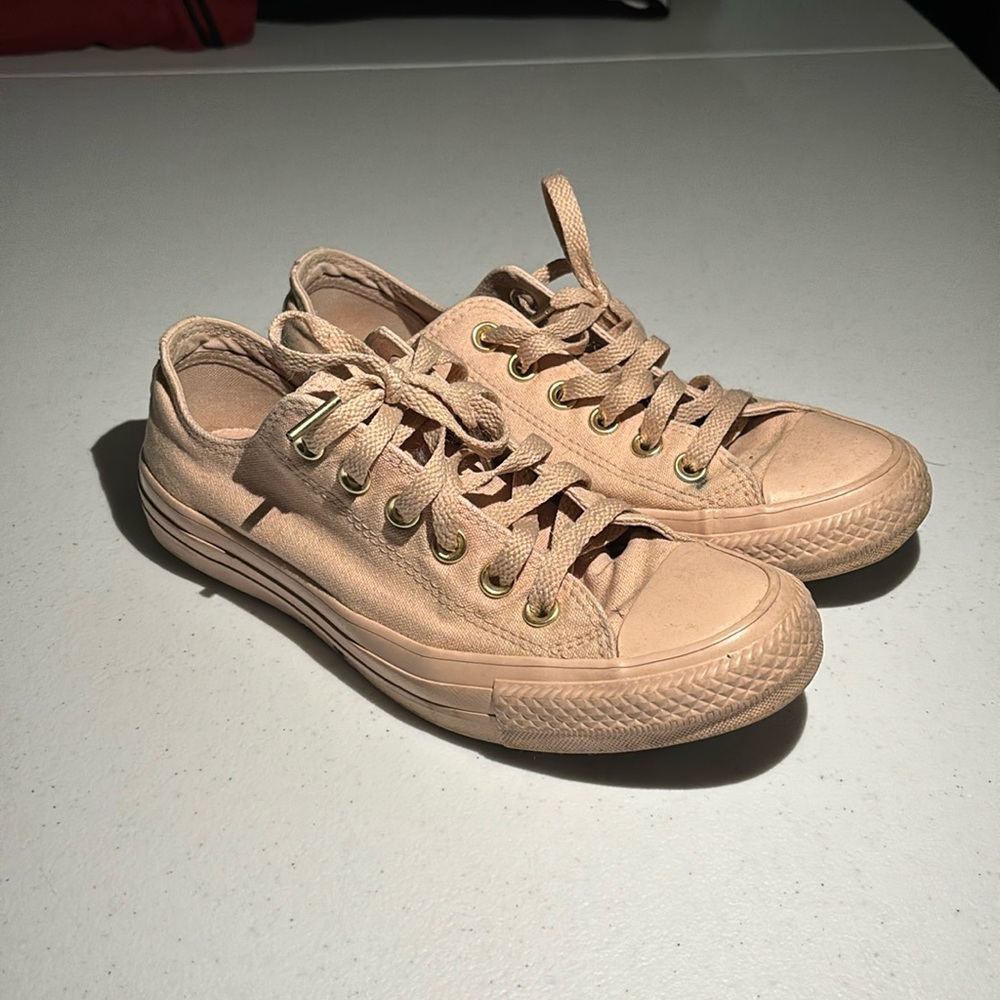 Low Top Converse